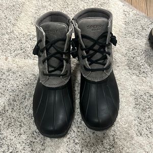 Women’s Sperry Waterproof Saltwater Duck Boots 6.5